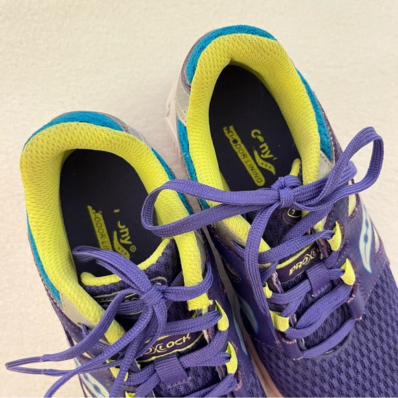 Saucony Pro-Lock Sneakers - Picture 3 of 7